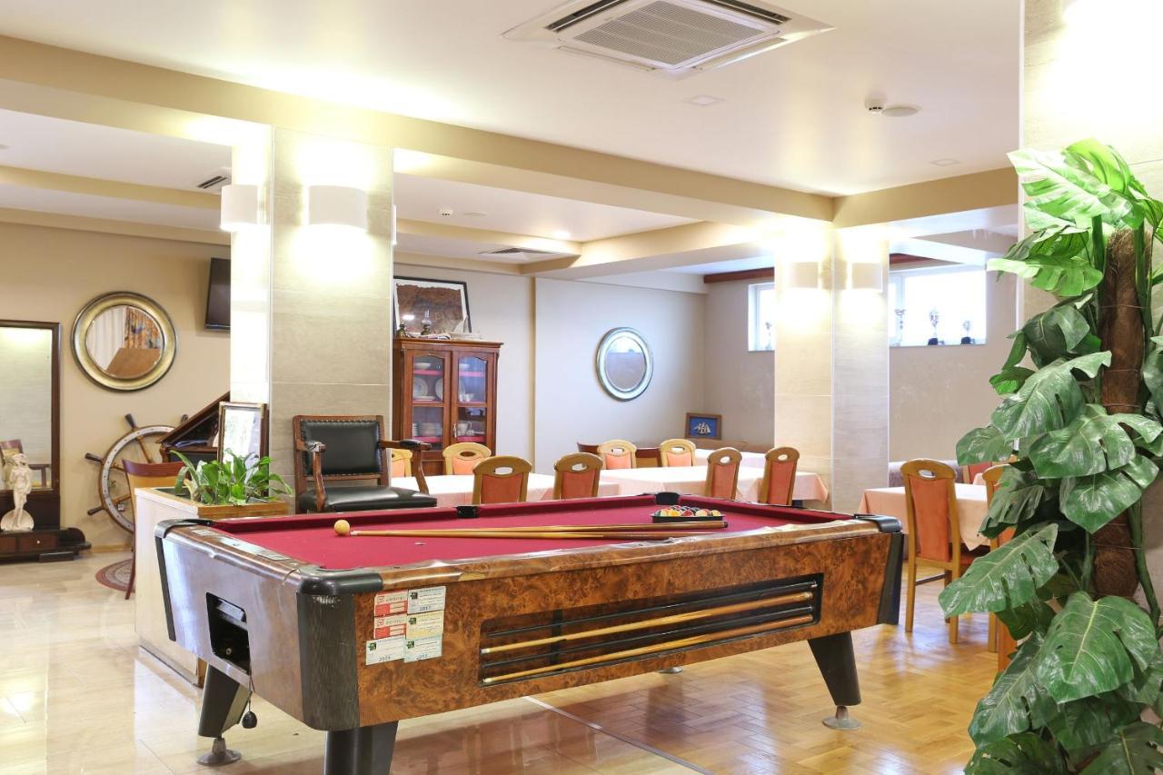 Villa Tade Debeljak ภายนอก รูปภาพ